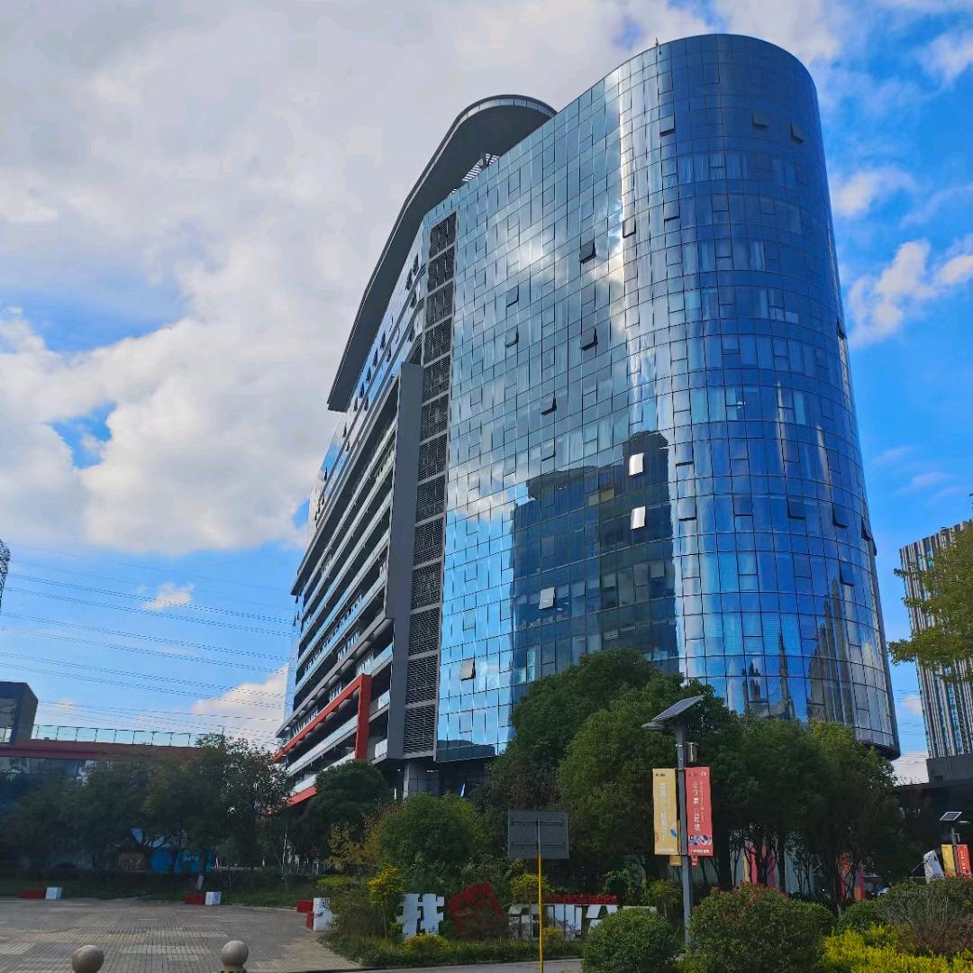 工厂直招--小曹