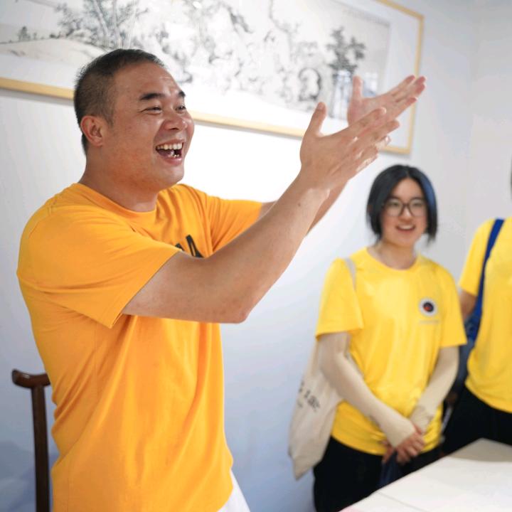 山歌王子曾春