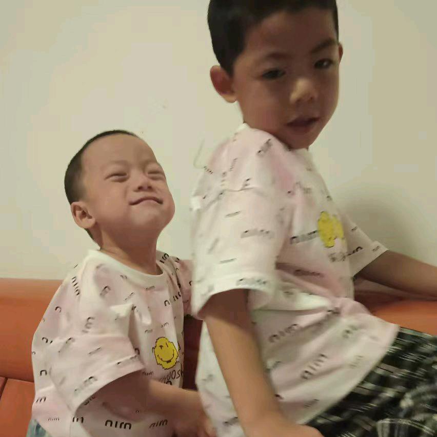 何哥