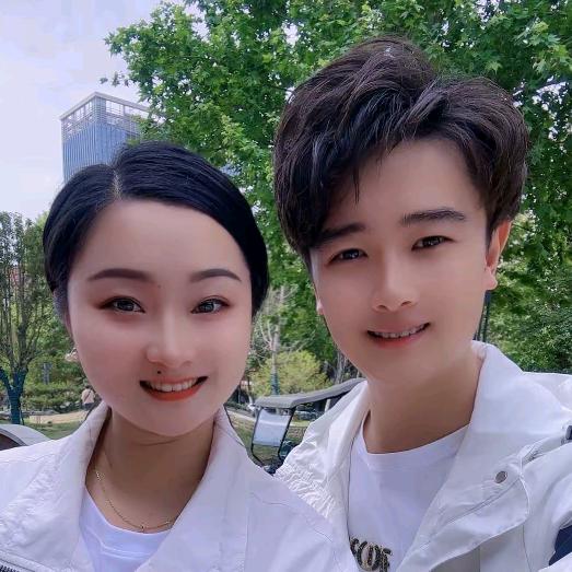 助理&晓琳
