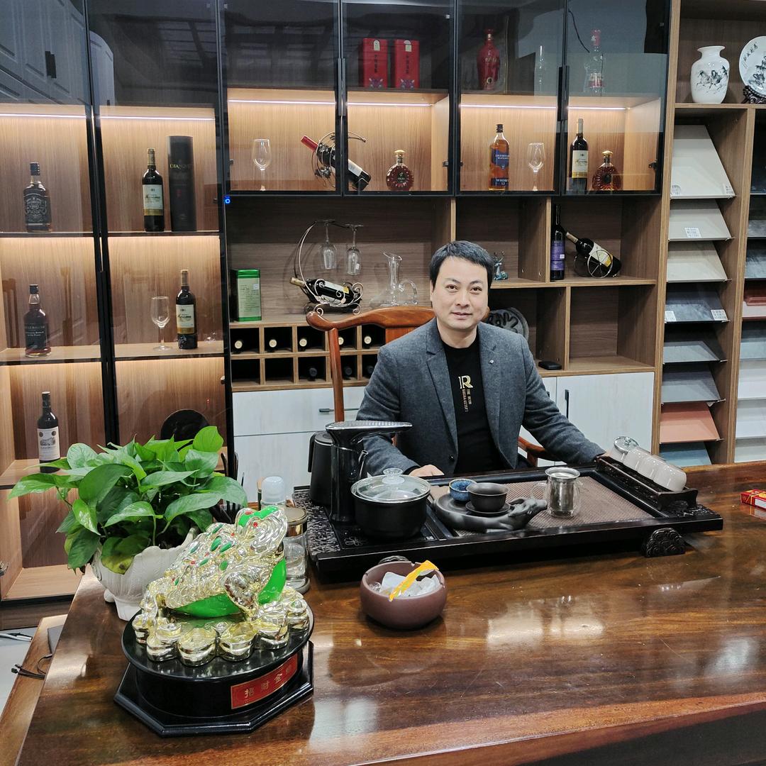 兔宝宝板材瑞金店..张新