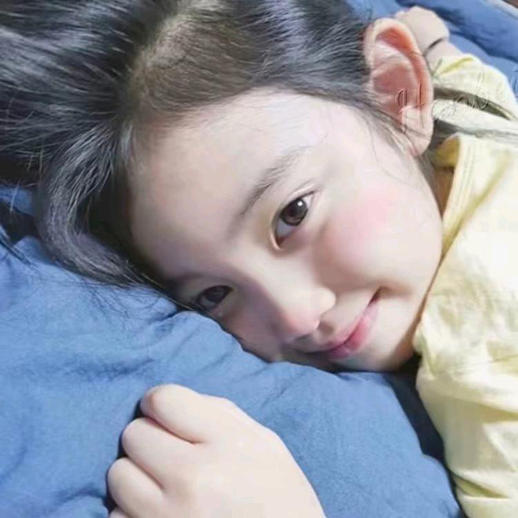 深情小美