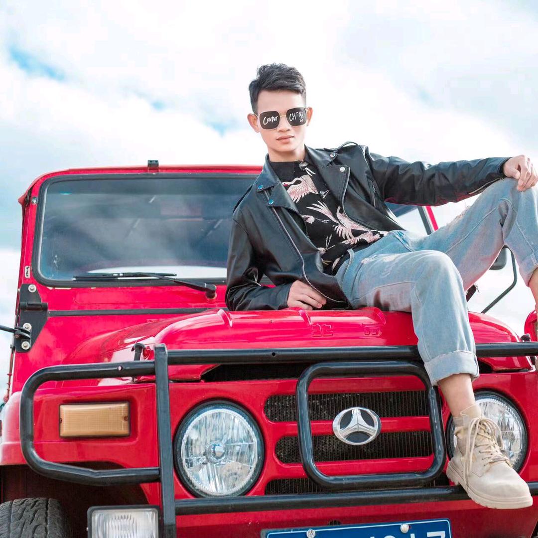 为了生活只能努力奋斗