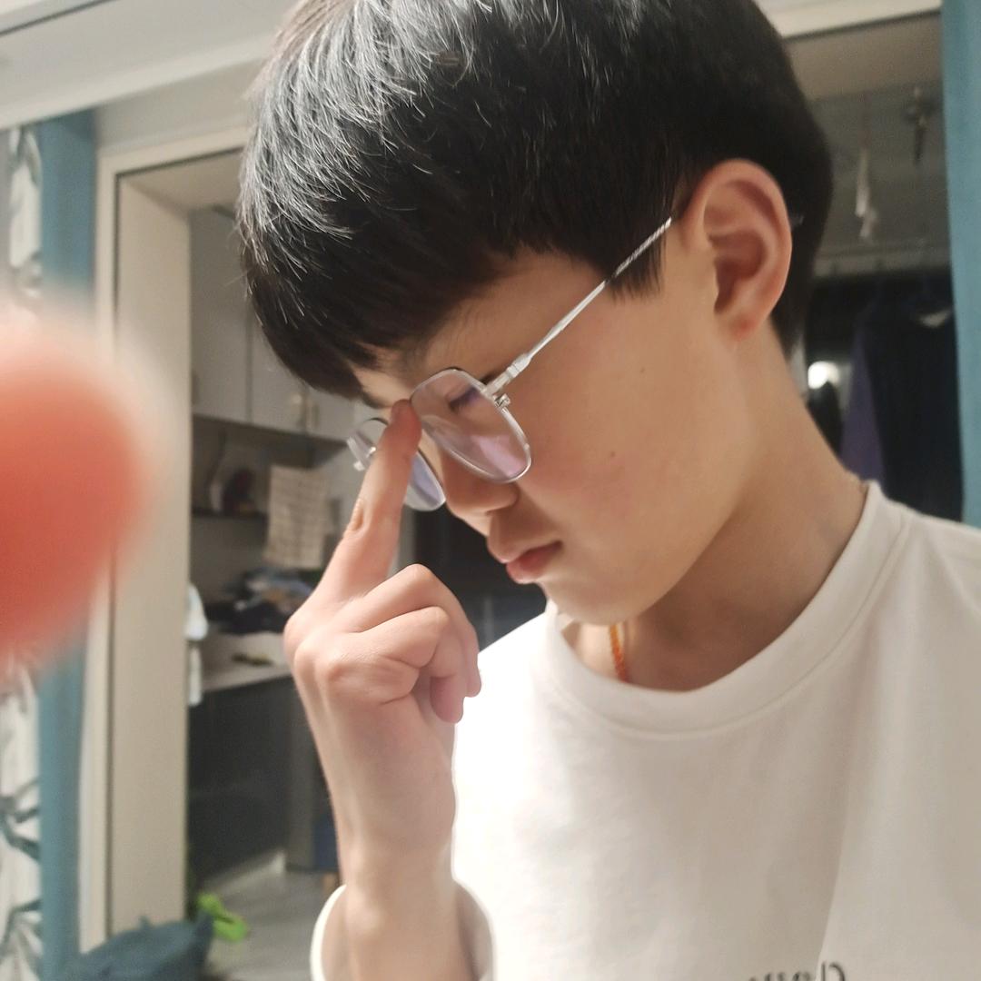 两个孙子的奶奶