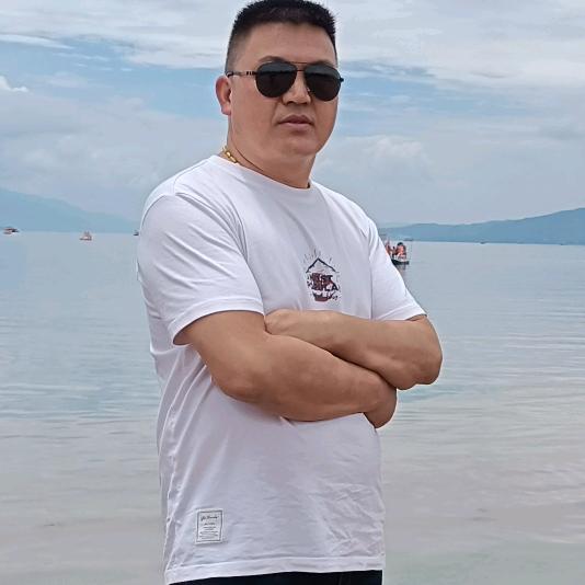兴仁巴德士仿石艺术漆