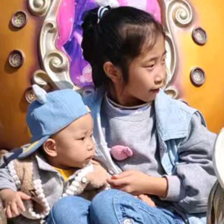 农村出来的妞