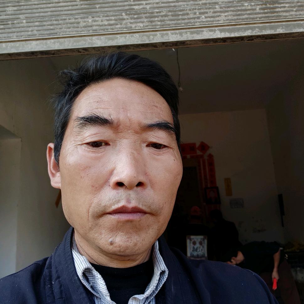李一虎