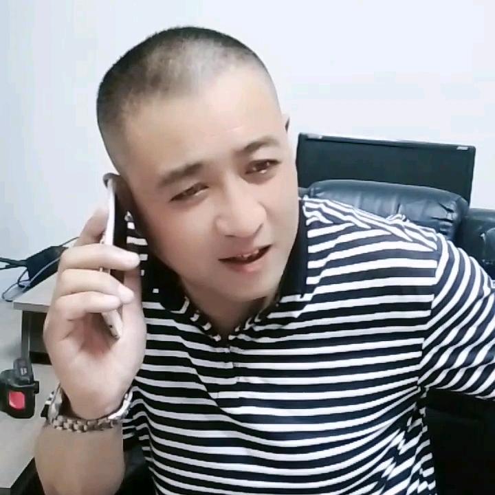 糊纸上墙（邱哥）