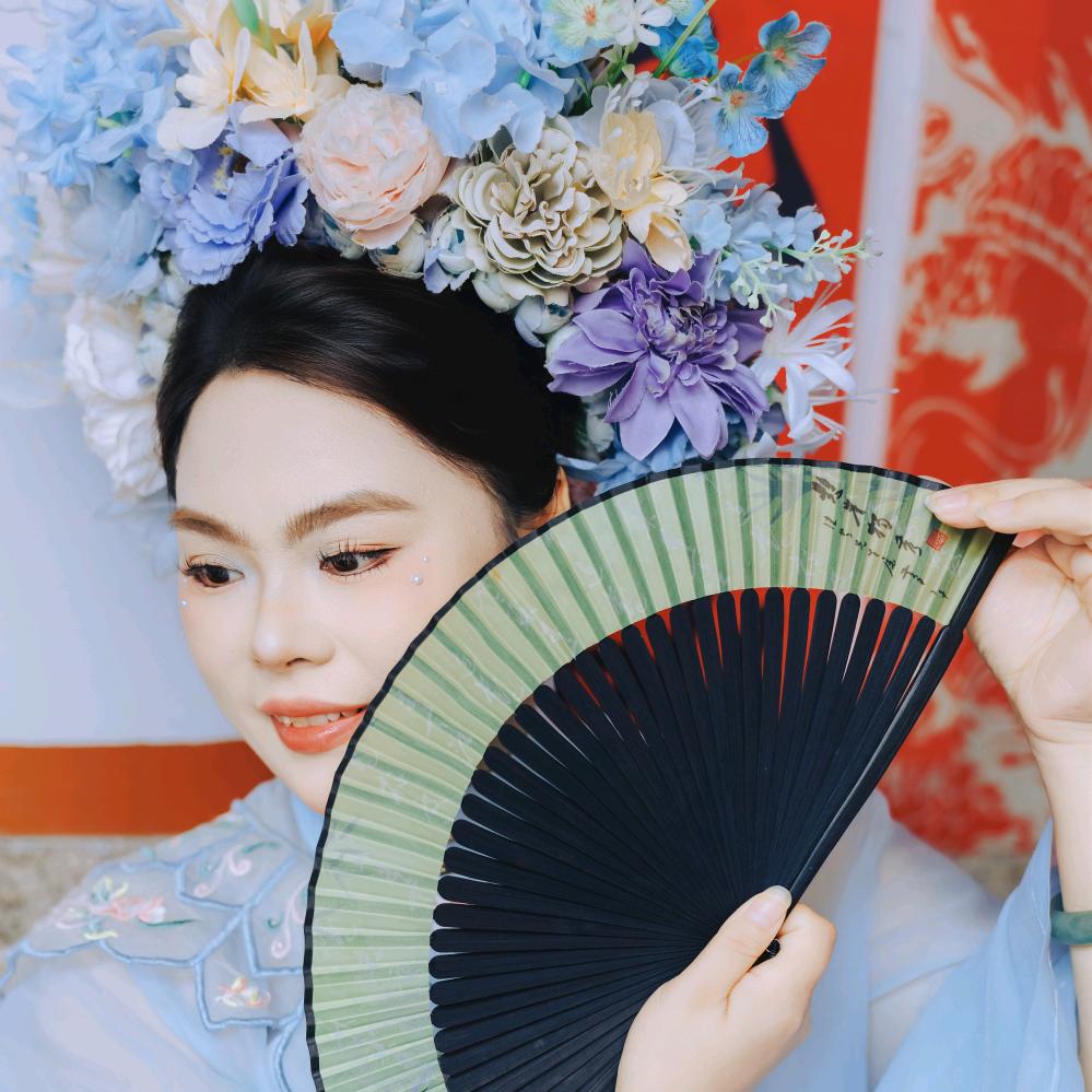 复印店老板娘~芳芳