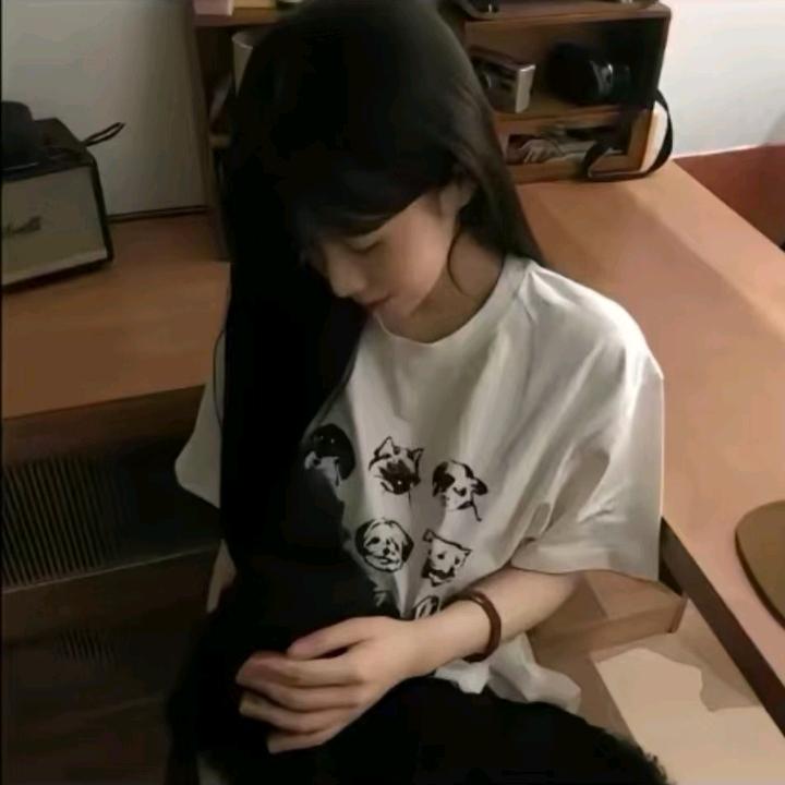 奶昔~🌚💦🌹🌹💞