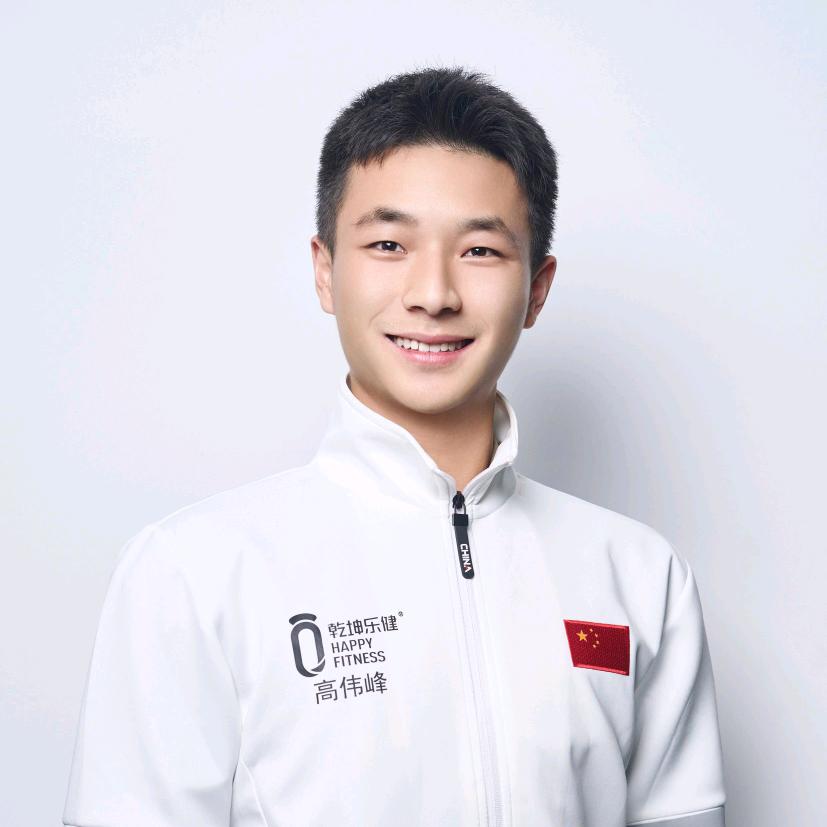 广汉百伦店明星游泳教练