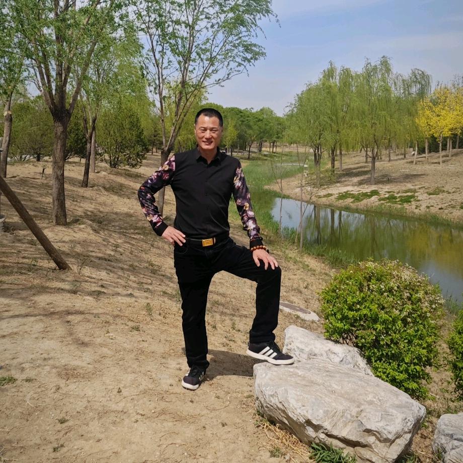 北京霍哥（正能量+拒加微）