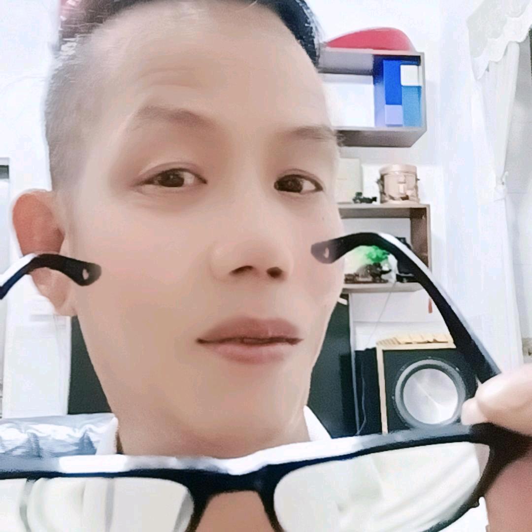 南哥，随时掀桌子