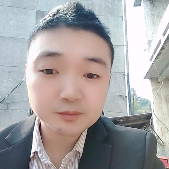 小勇哥，砥砺前行