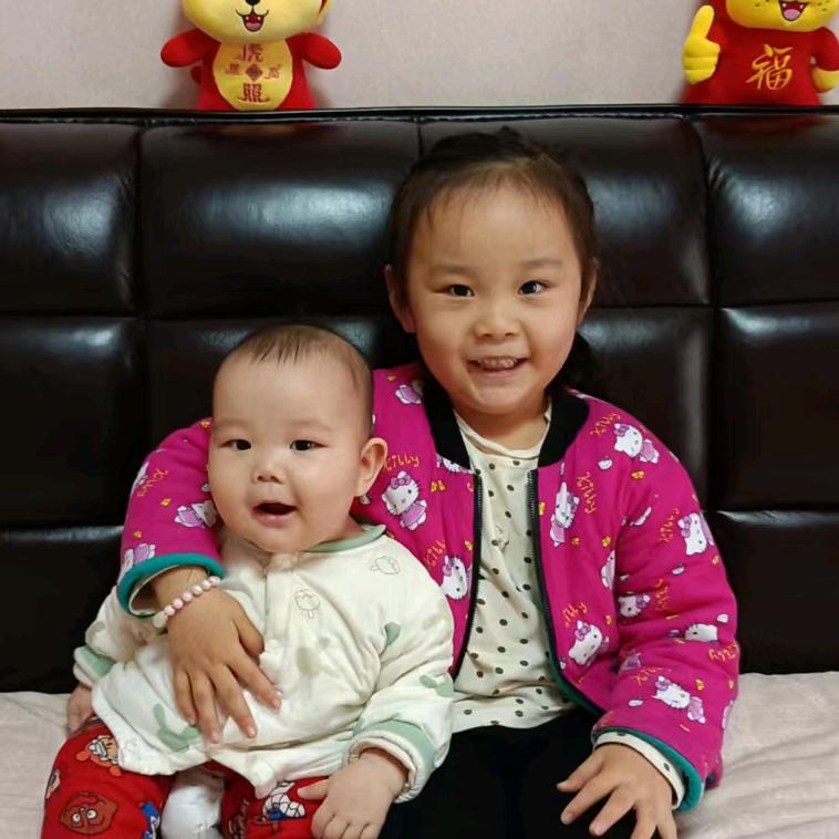 爱跳爱唱的小公主