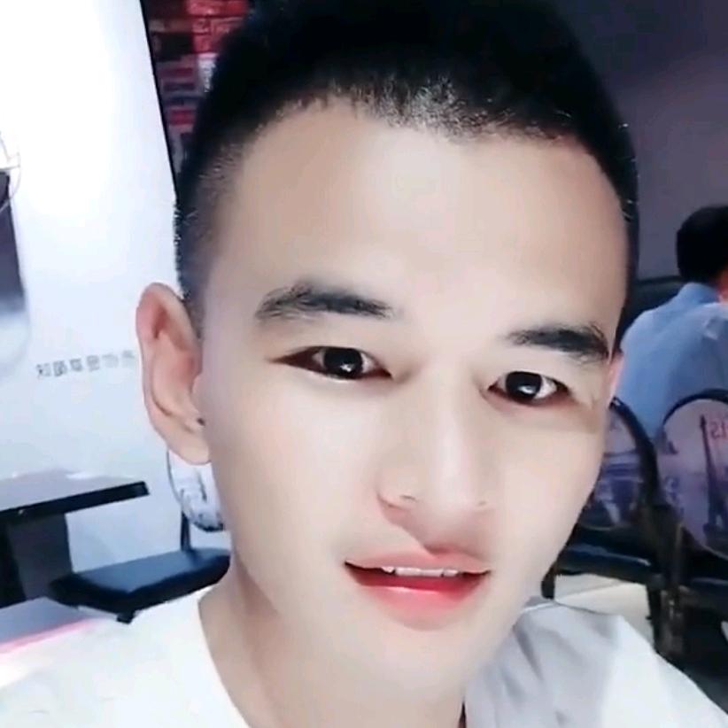 自渡轻舟拥万山
