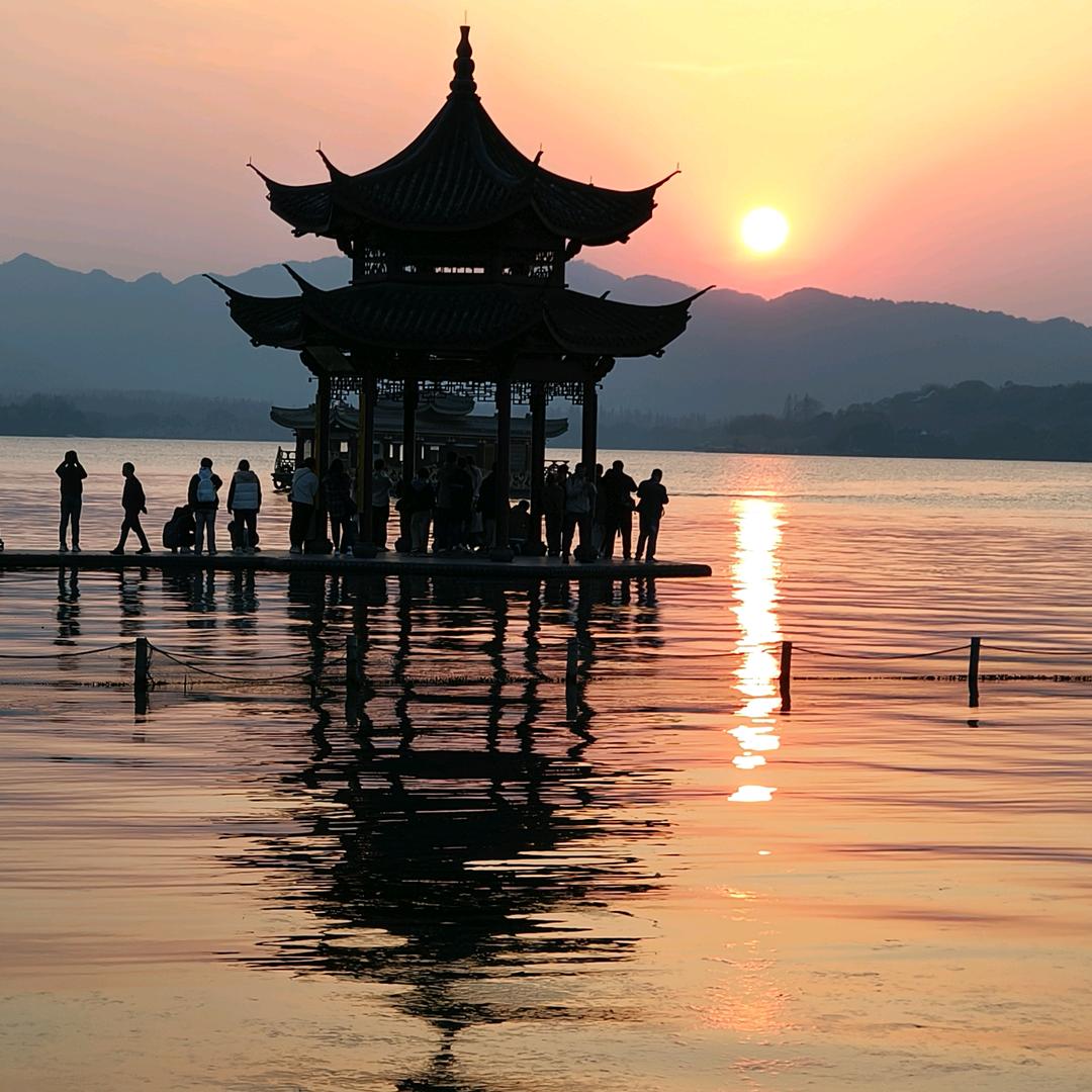 西湖夕阳
