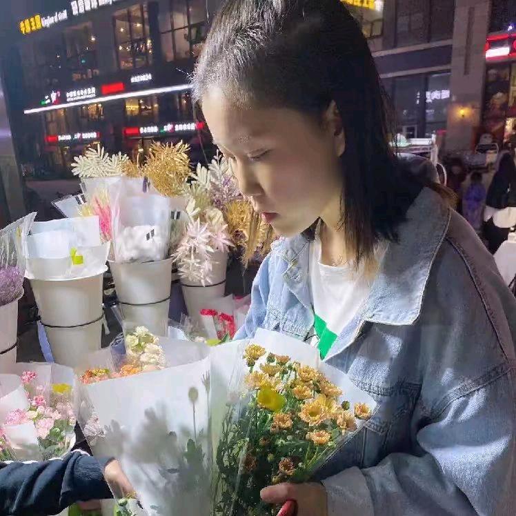 🌈     那抹蓝╮