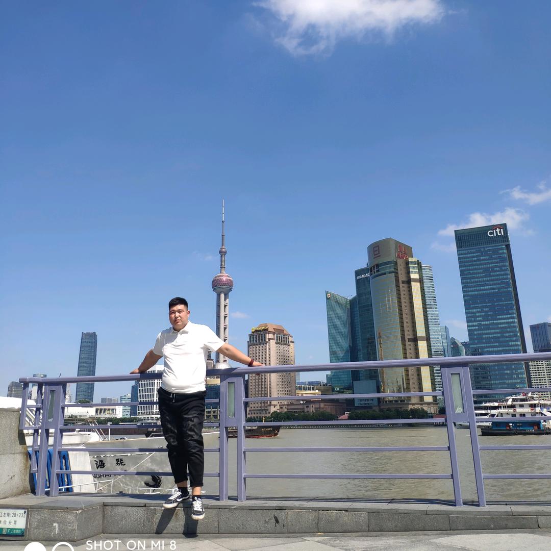 安   阳  小   君