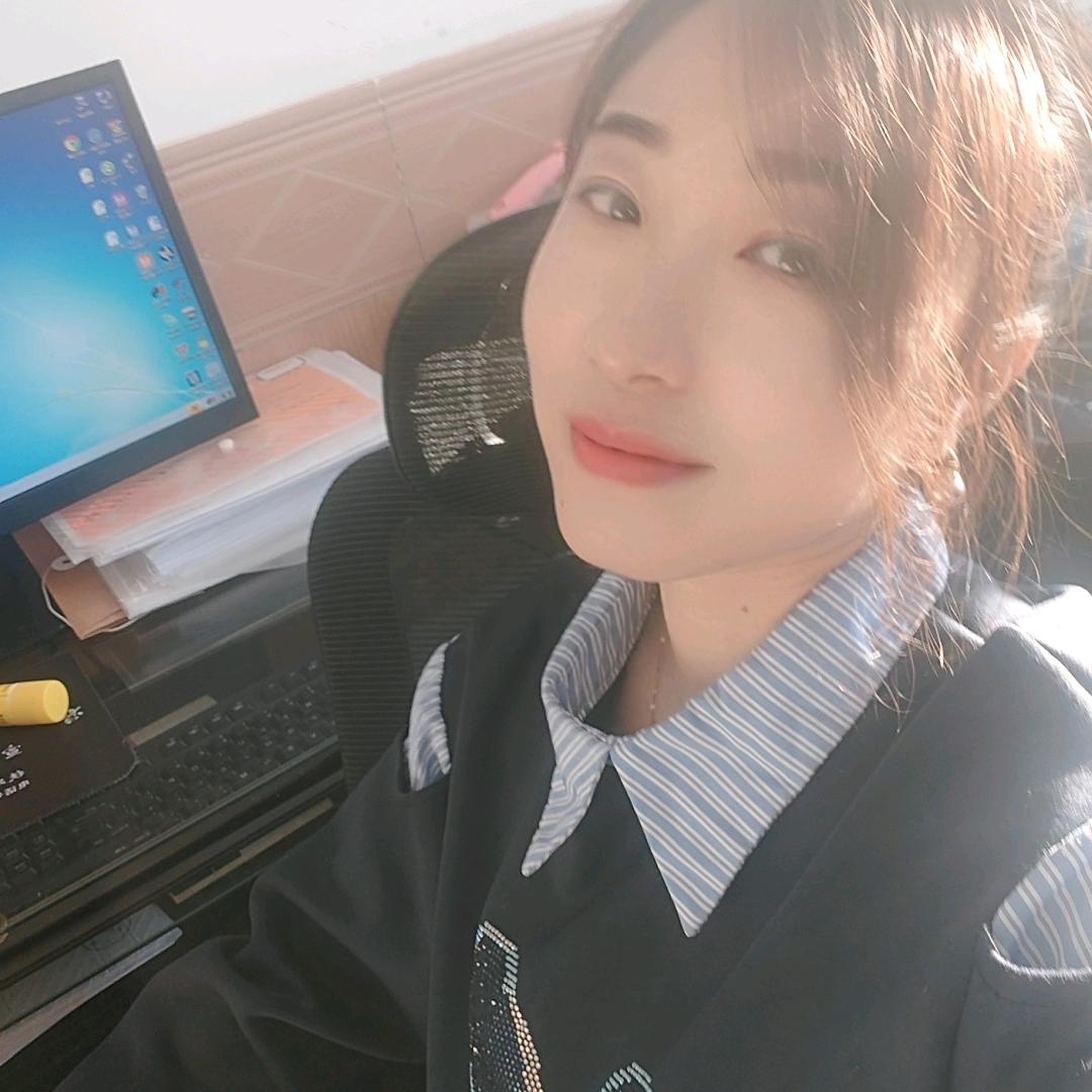 英子