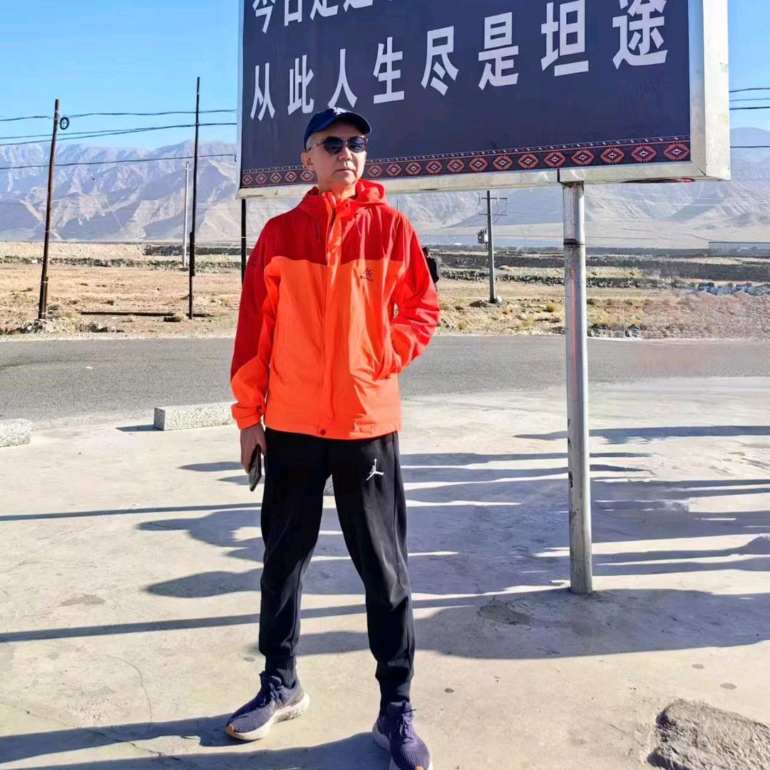 珠海香洲亮哥板凳面