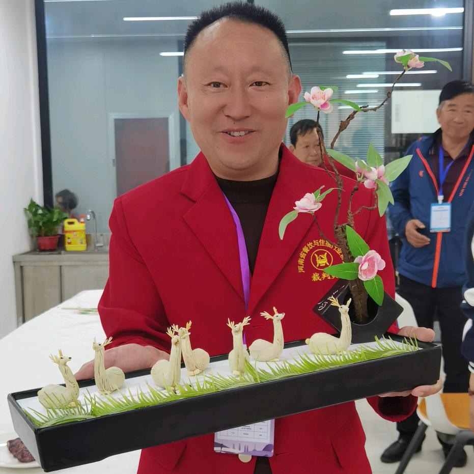 俏码头餐饮：