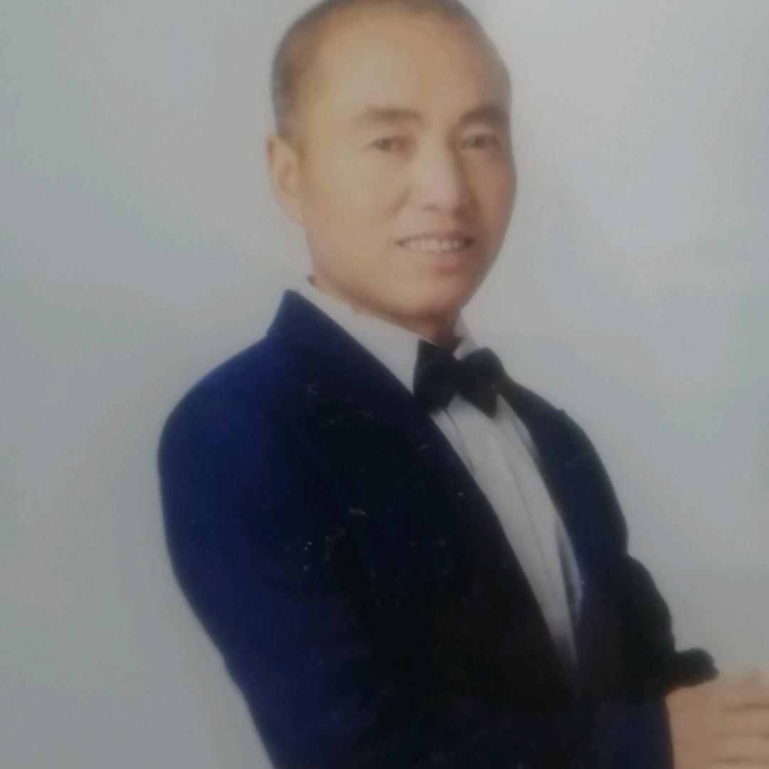 努力的老裴