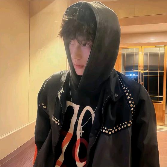 L。