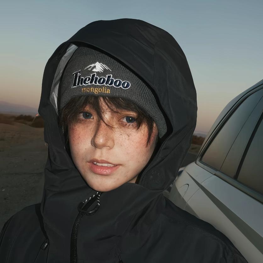 歌璧.（鸣潮代肝）