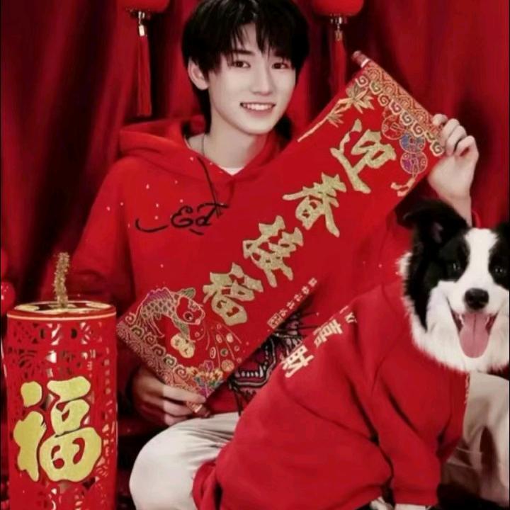 能给我点个关注吗？😭😭😭😭