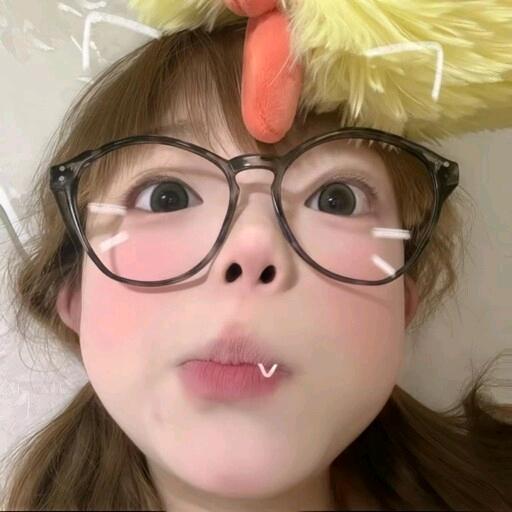三月成双