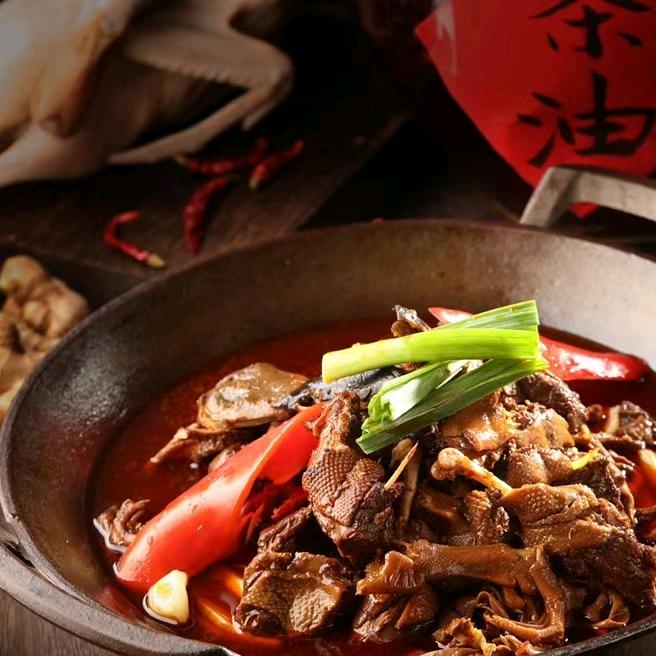 大江观邸乡食茶油鸭饭店赵凤明