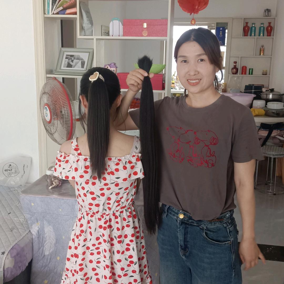 小张收头发