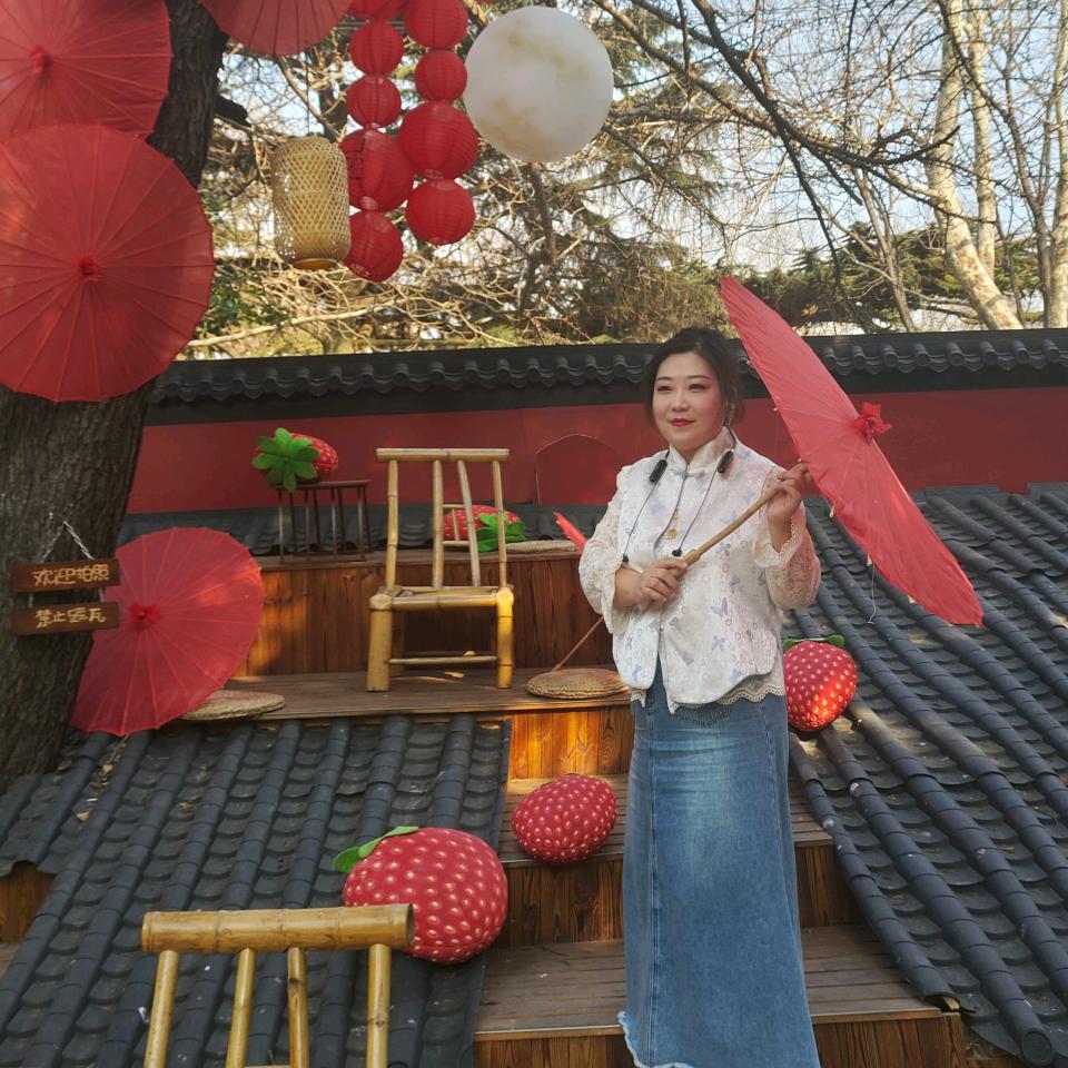 春雨服装工厂店