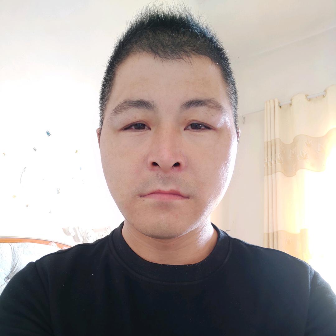 阿陆。