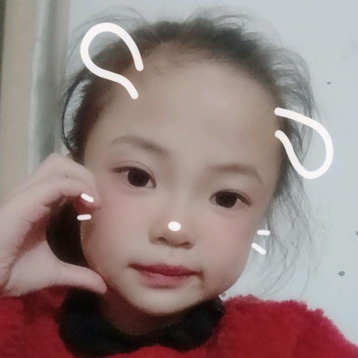 茜茜天天开心快乐着🍔🍙