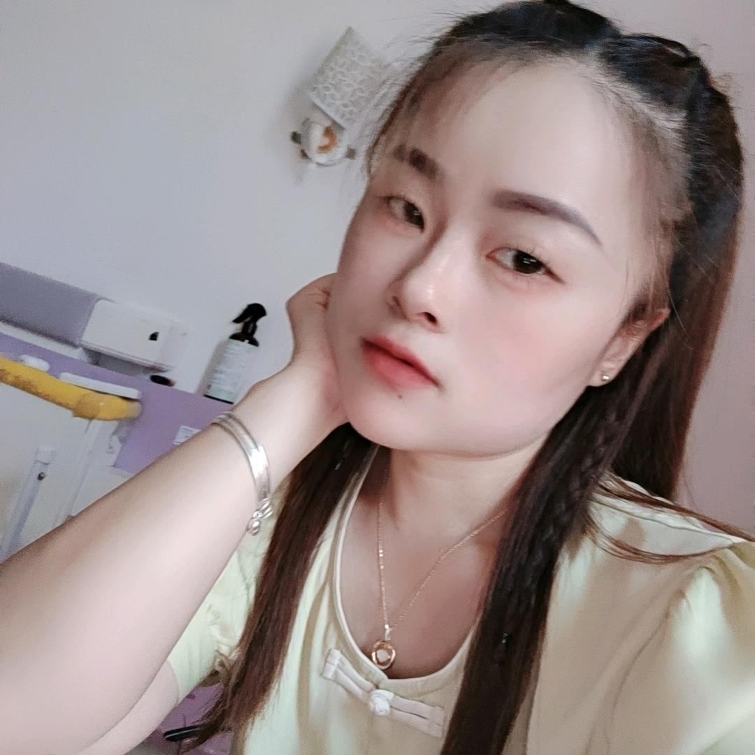 依依