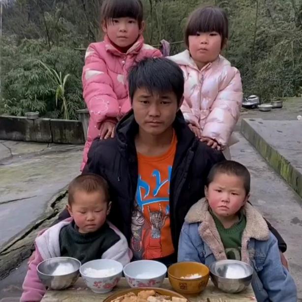 光棍大食堂