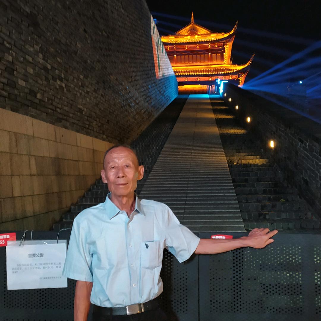 潇洒哥