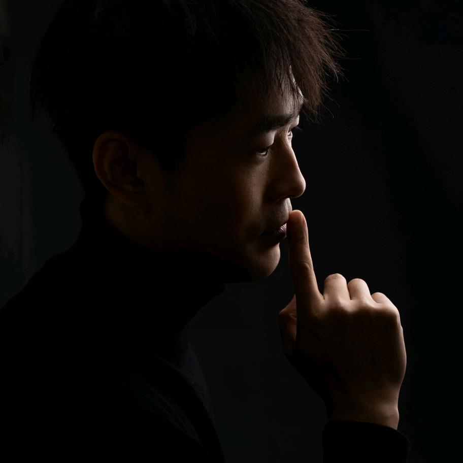 这个教练有点冷