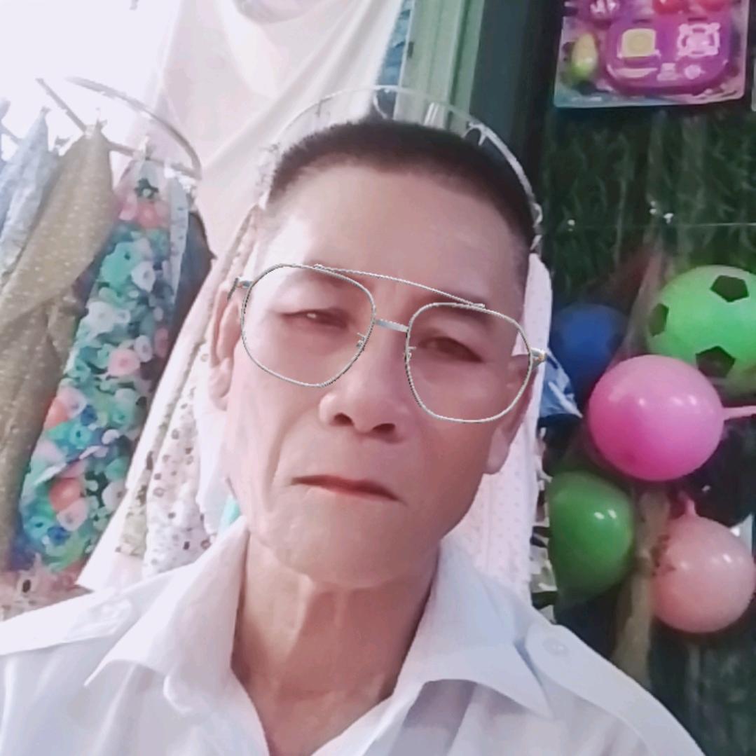 张明忠男我一九7九年参加地工作二零一七年