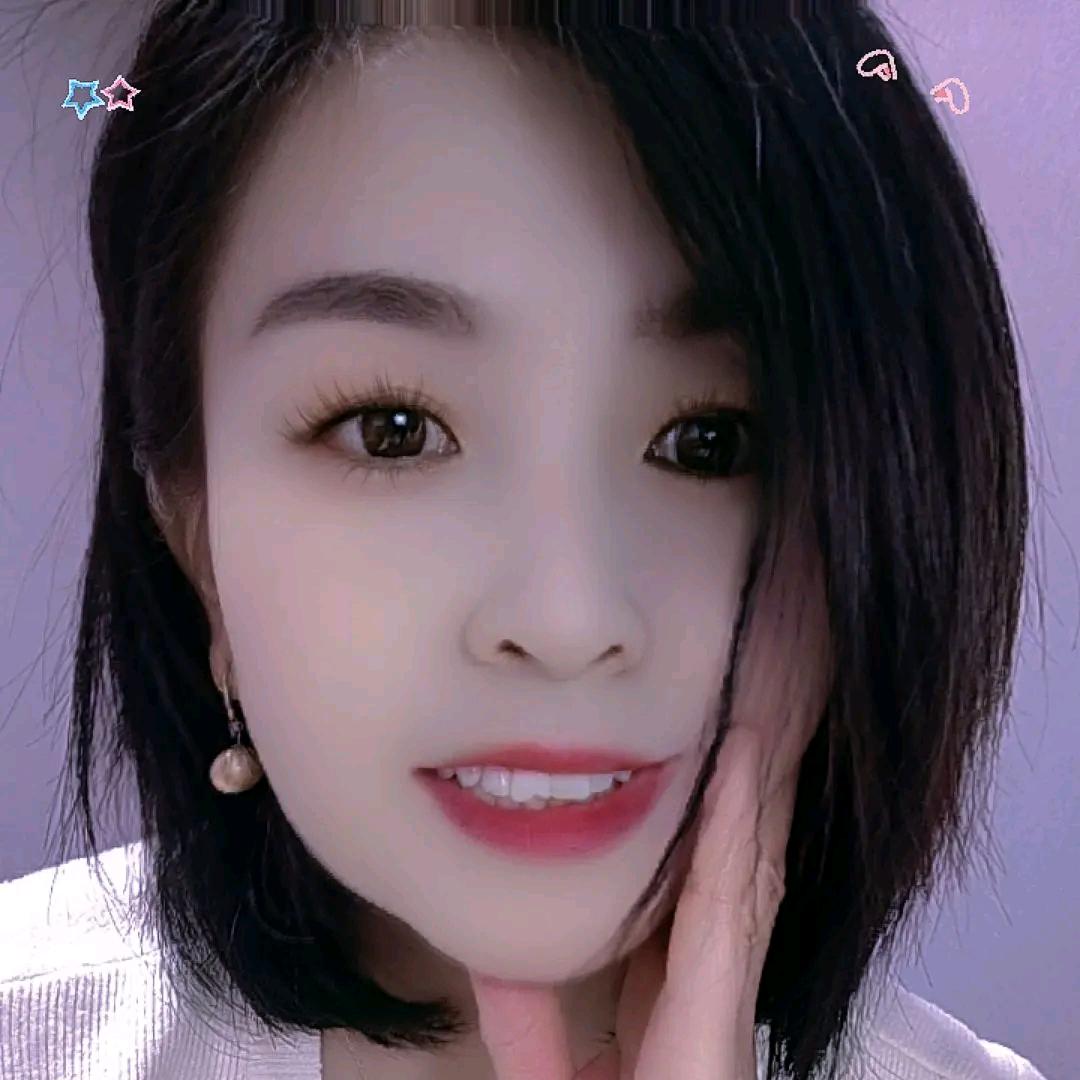 清香百合《每晚八点半开播》