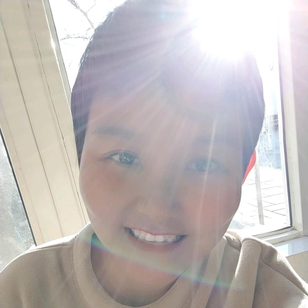 谢宝儿（向阳而生）