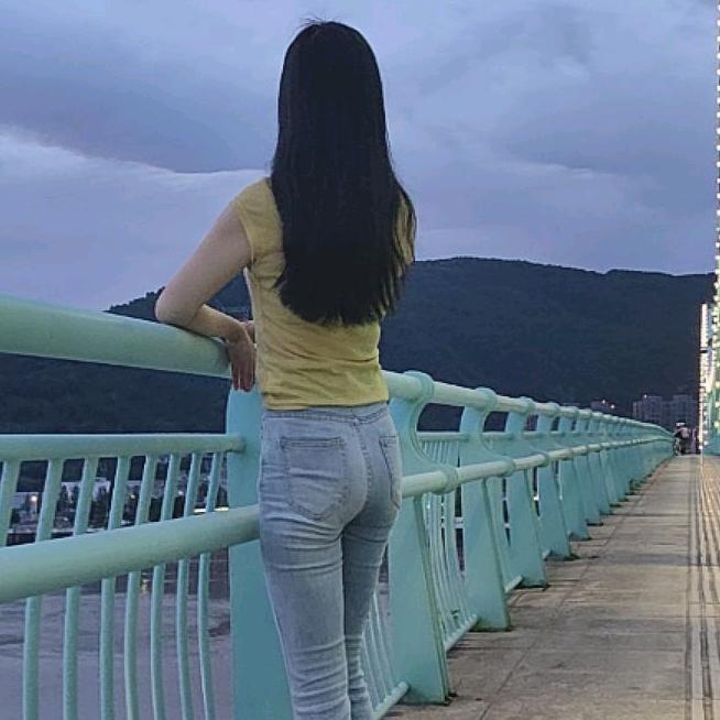 爱笑的琦ge