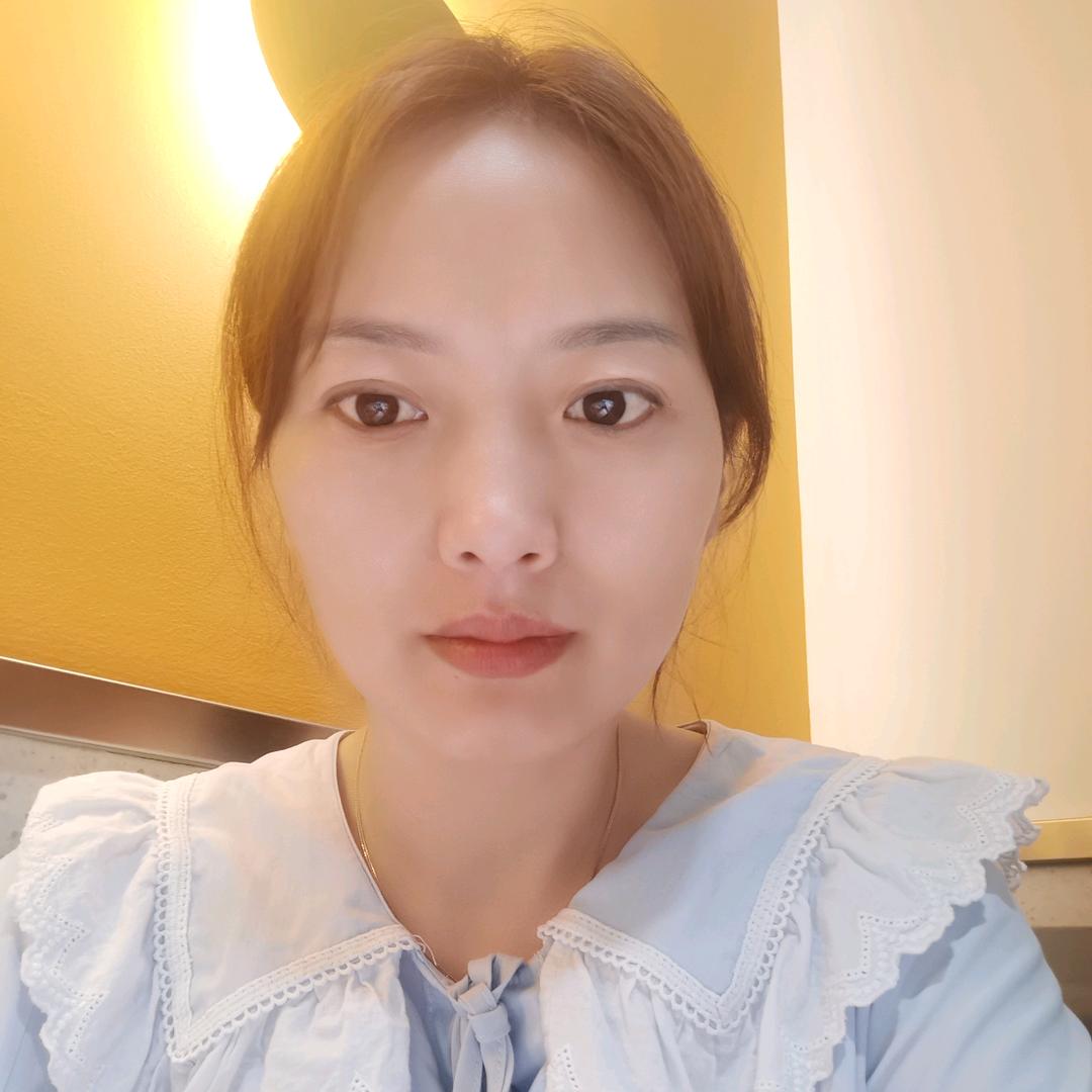 晢诗恋小菲