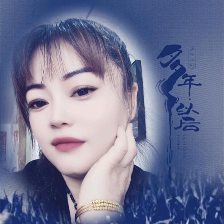 红红爱笑