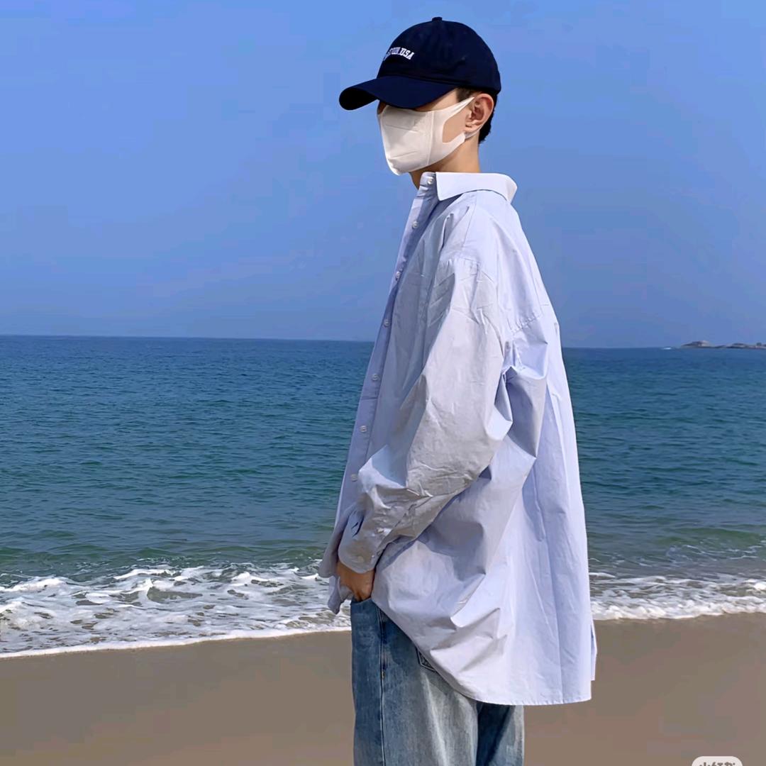 八月