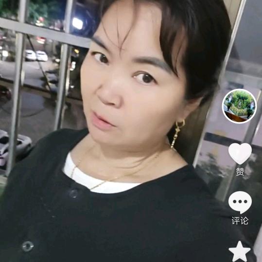 天天开心，天天刷抖音