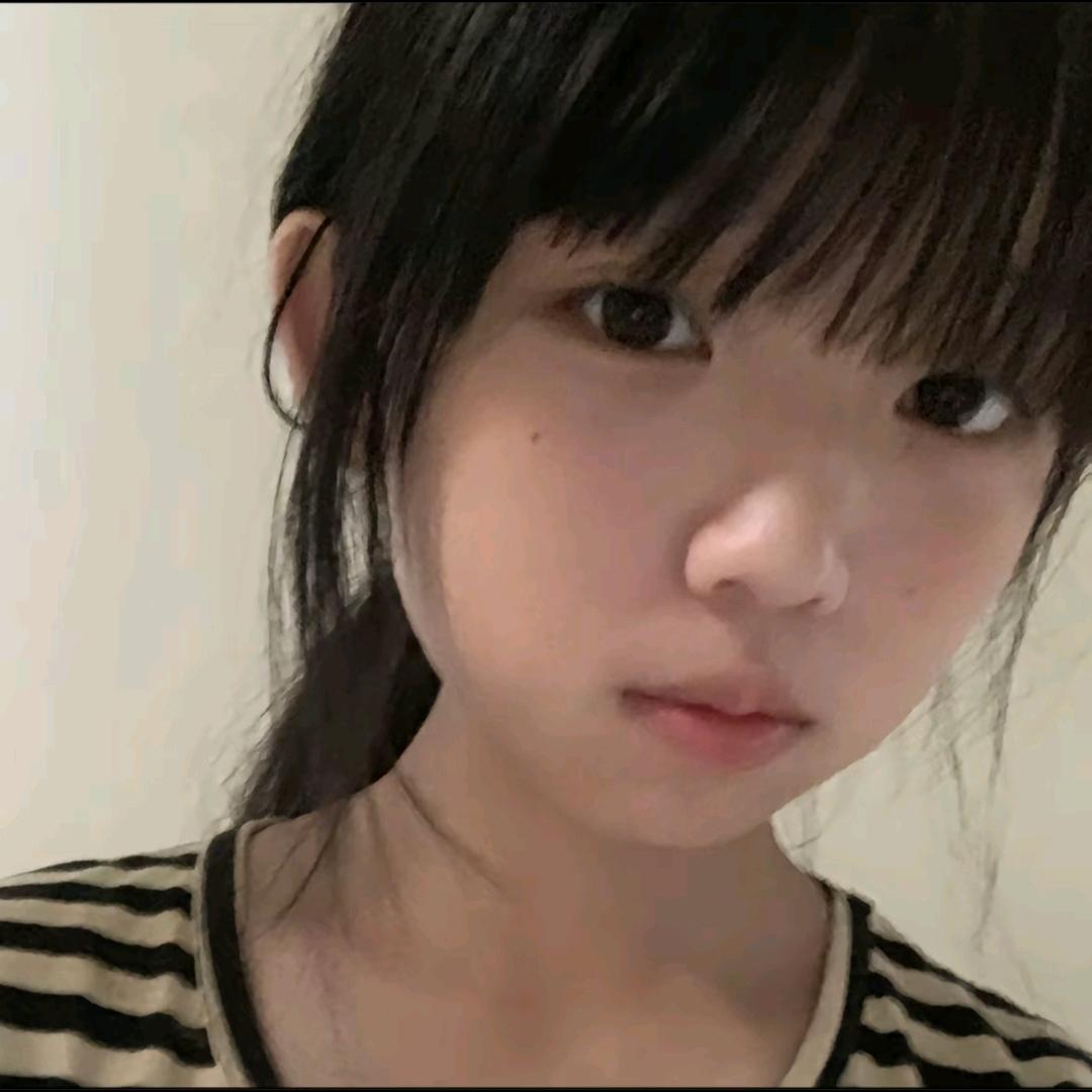 小Y.