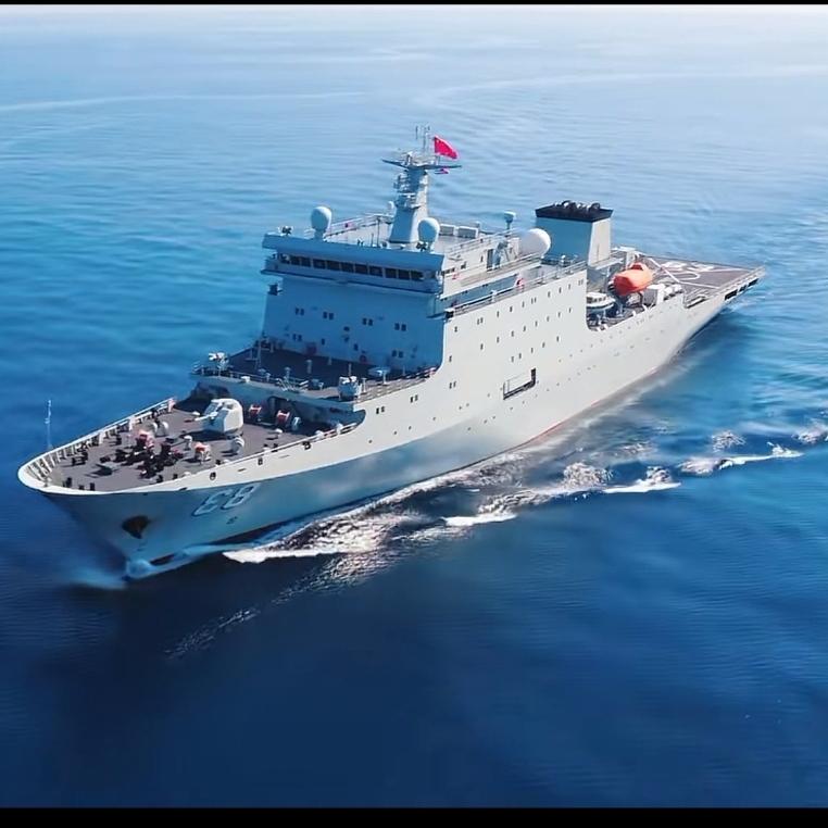 大鹏一日同风起